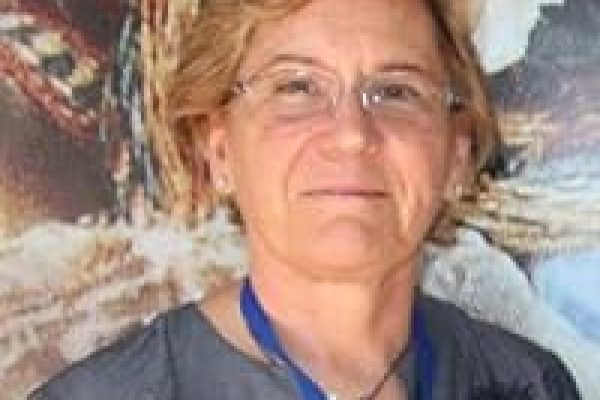 1655813._UX200_CR0,4,200,200_