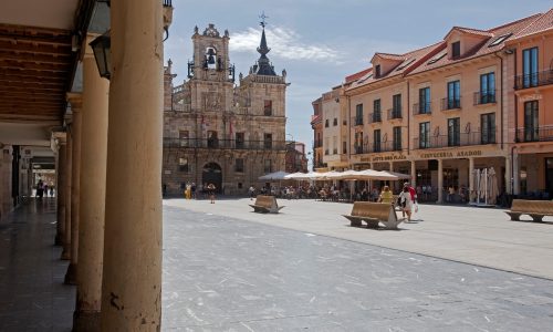 h,267416-hq_Astorga03_Leon_Plaza